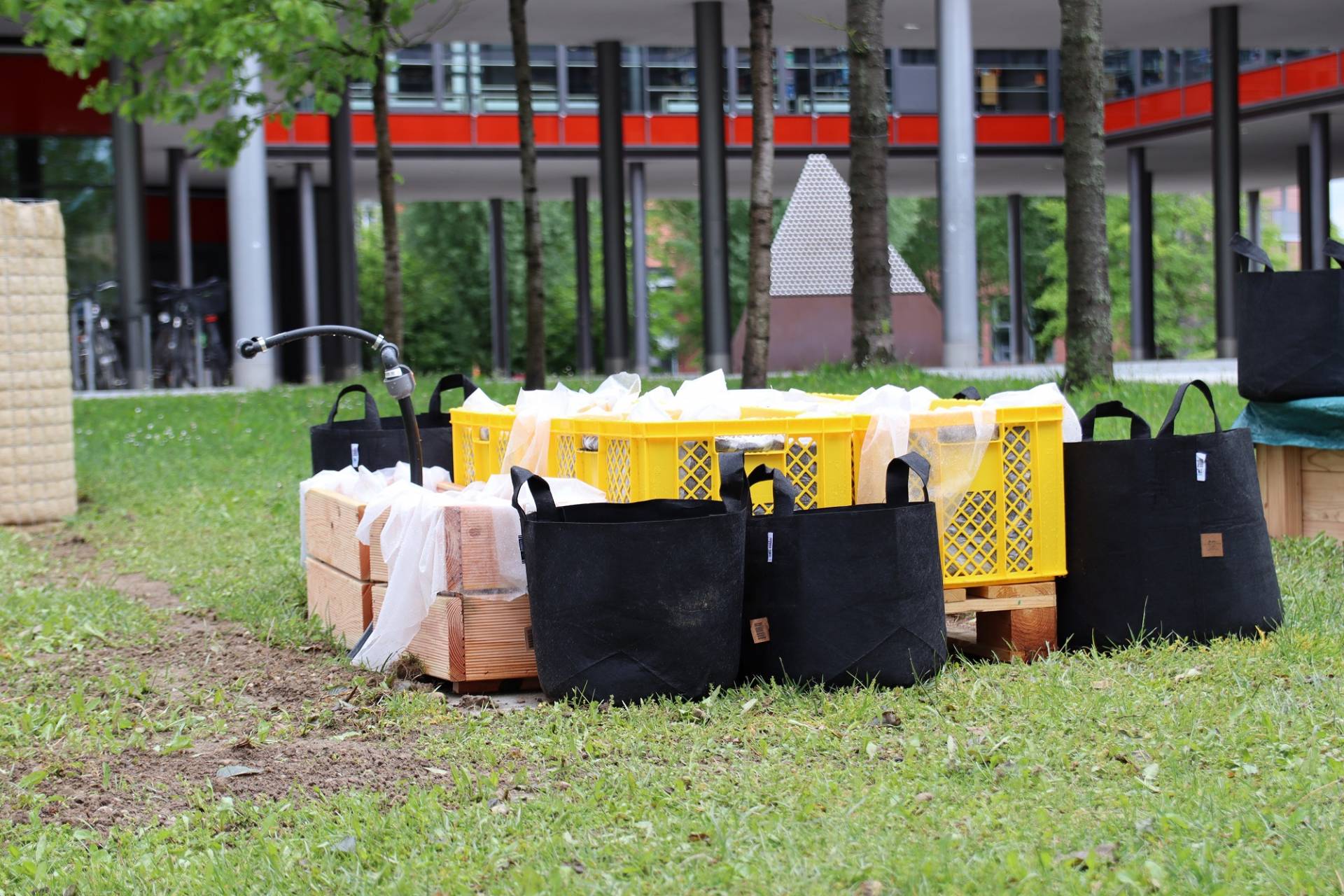 Aufbauarbeiten Urban Gardning