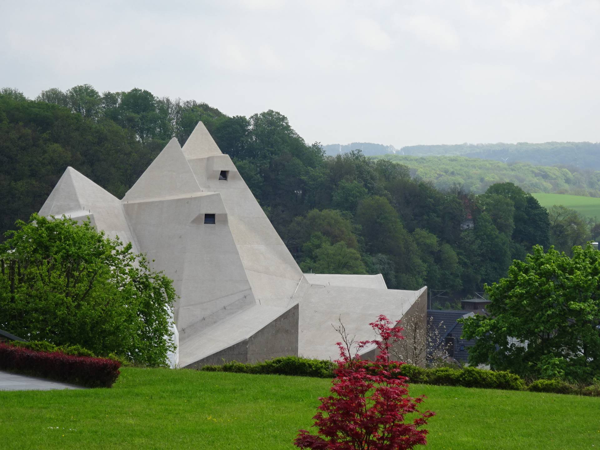 Wallfahrtskirche Maria, Königin des Friedens Teilansicht