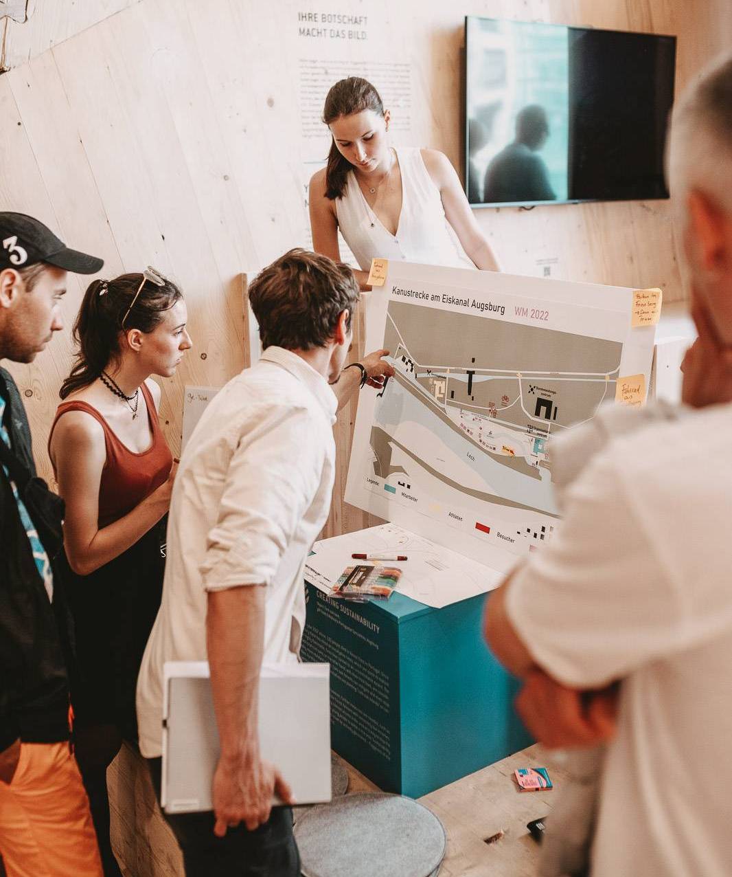 Im Gespräch: Lageplan Kanuslalom WM 2022 © Matthias Leo