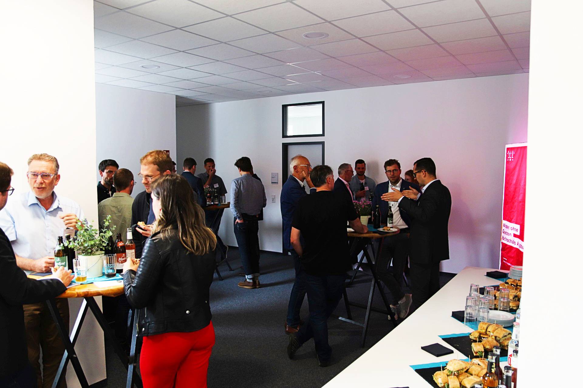 Rege Diskussionen am TTZ Data Analytics in Donauwörth.