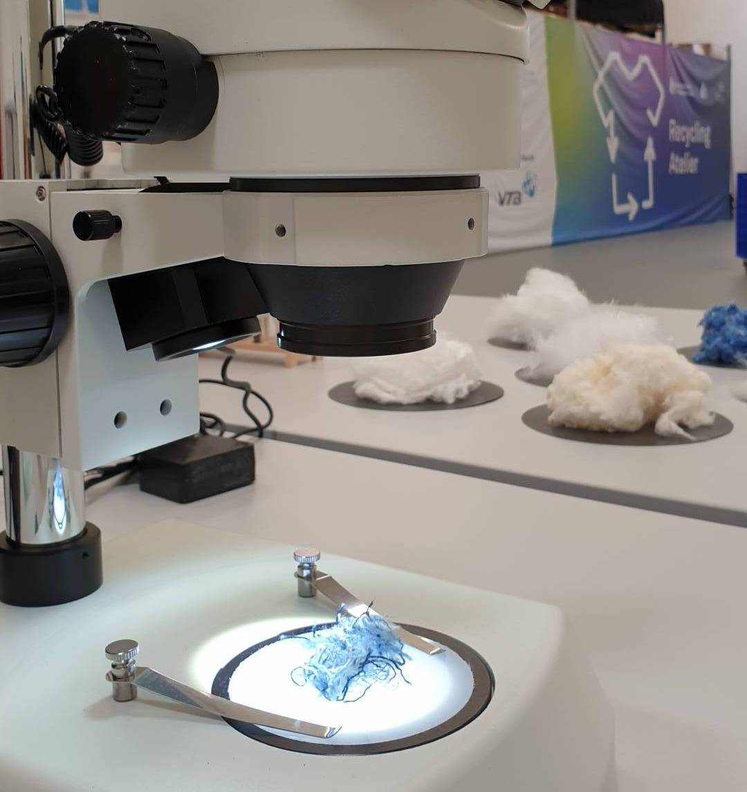 Mikroskop für Materialanalyse