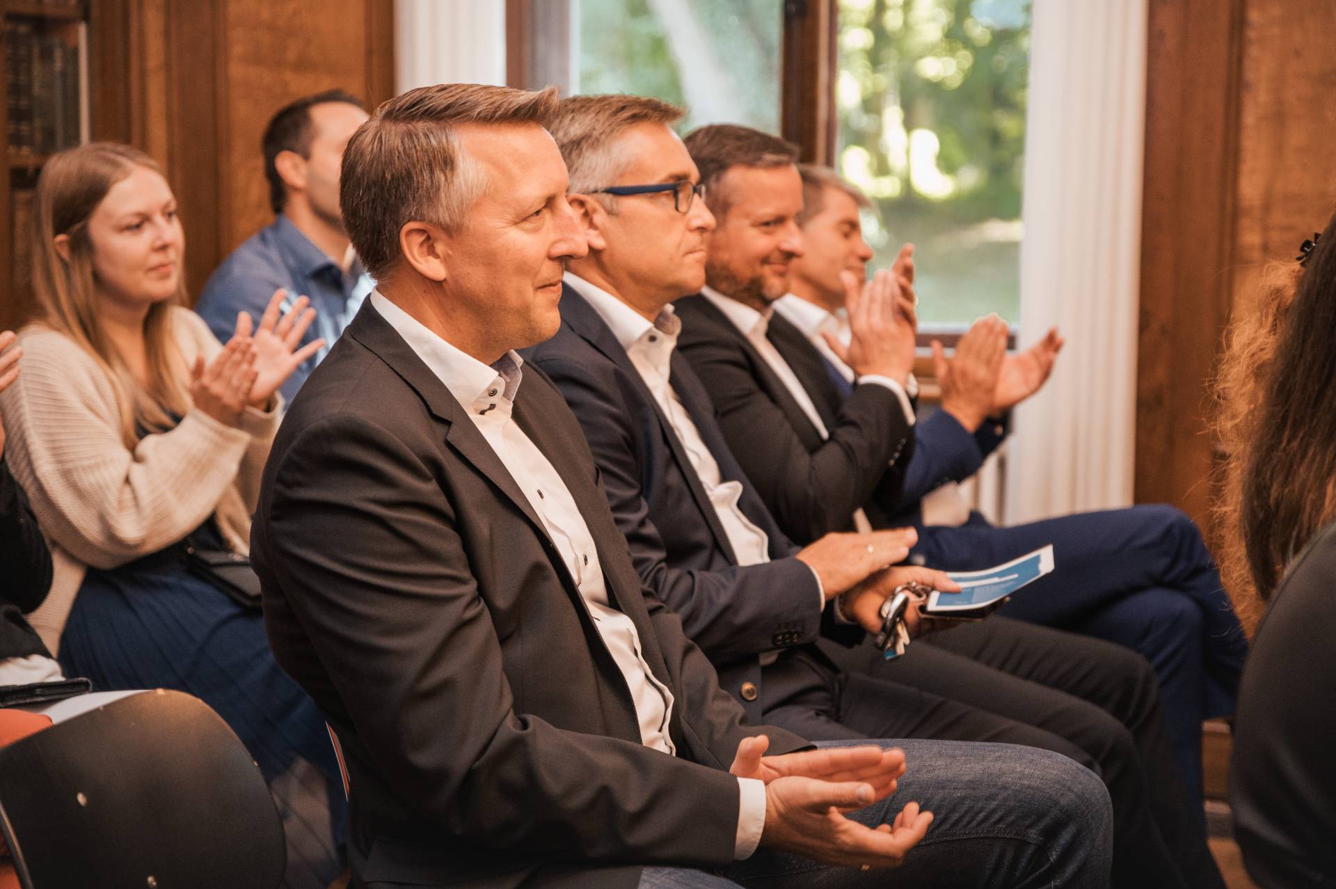 Zeugnisverleihung Customs and Foreign Trade Management. Foto: hoch3fotografie