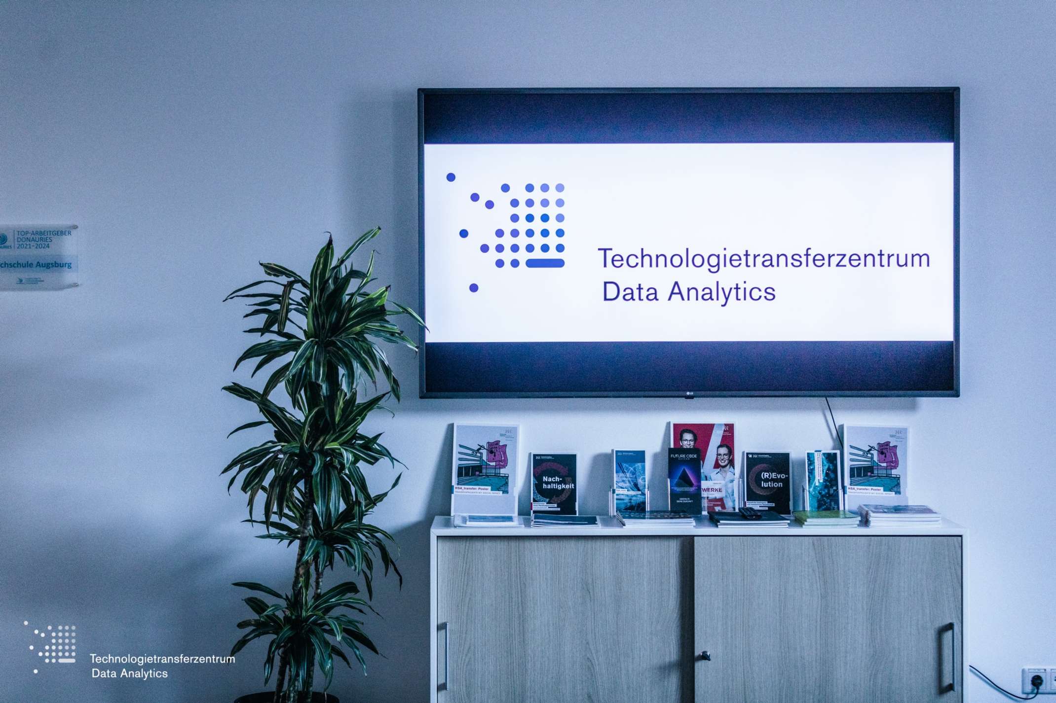 Lobby bei  Data Analytics im Donau-Ries