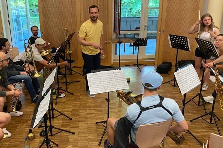 Die Campus Big Band Augsburg beim Proben