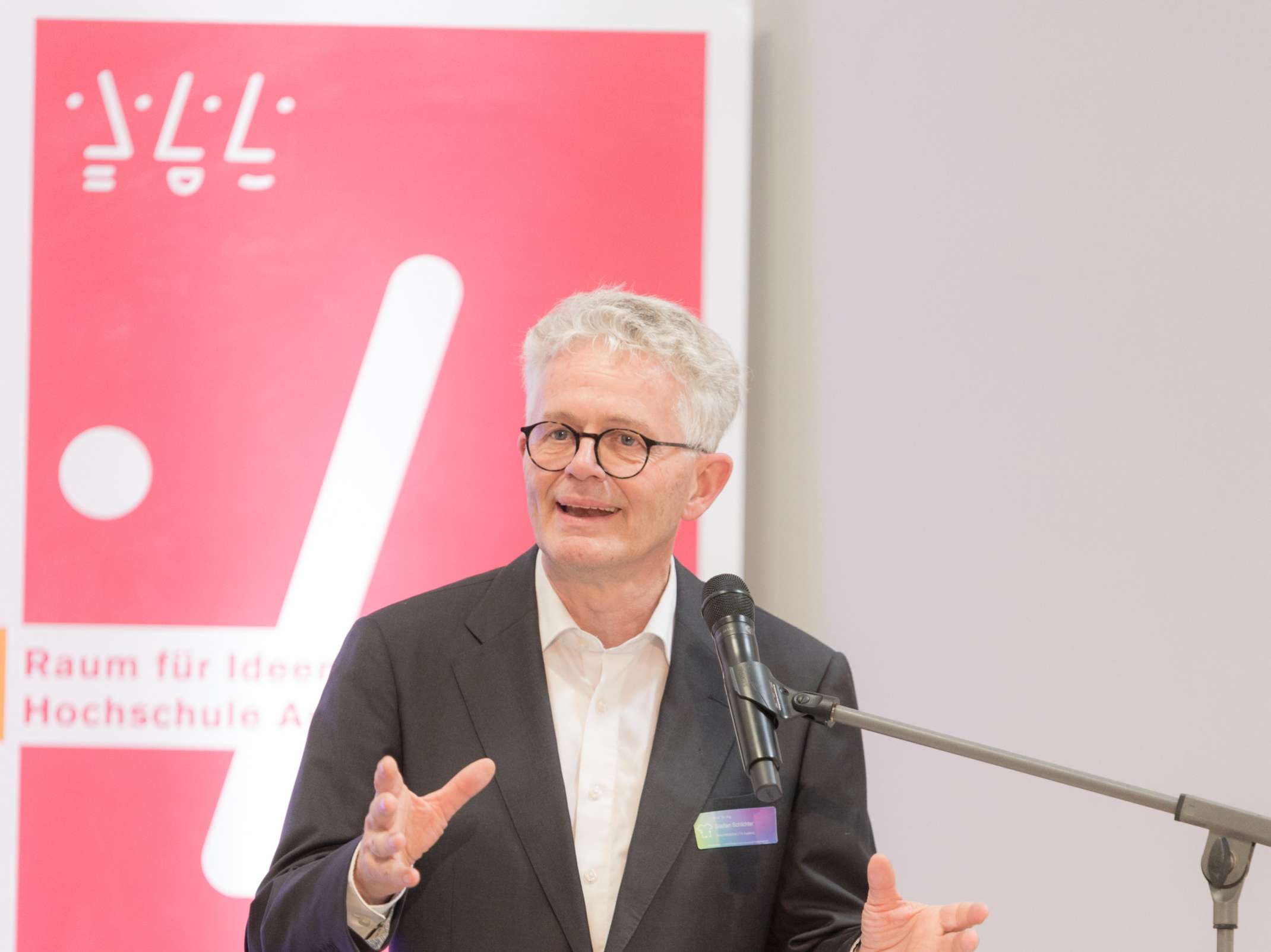 Prof. Dr. Stefan Schlichter Prof. Dr. Stefan Schlichter