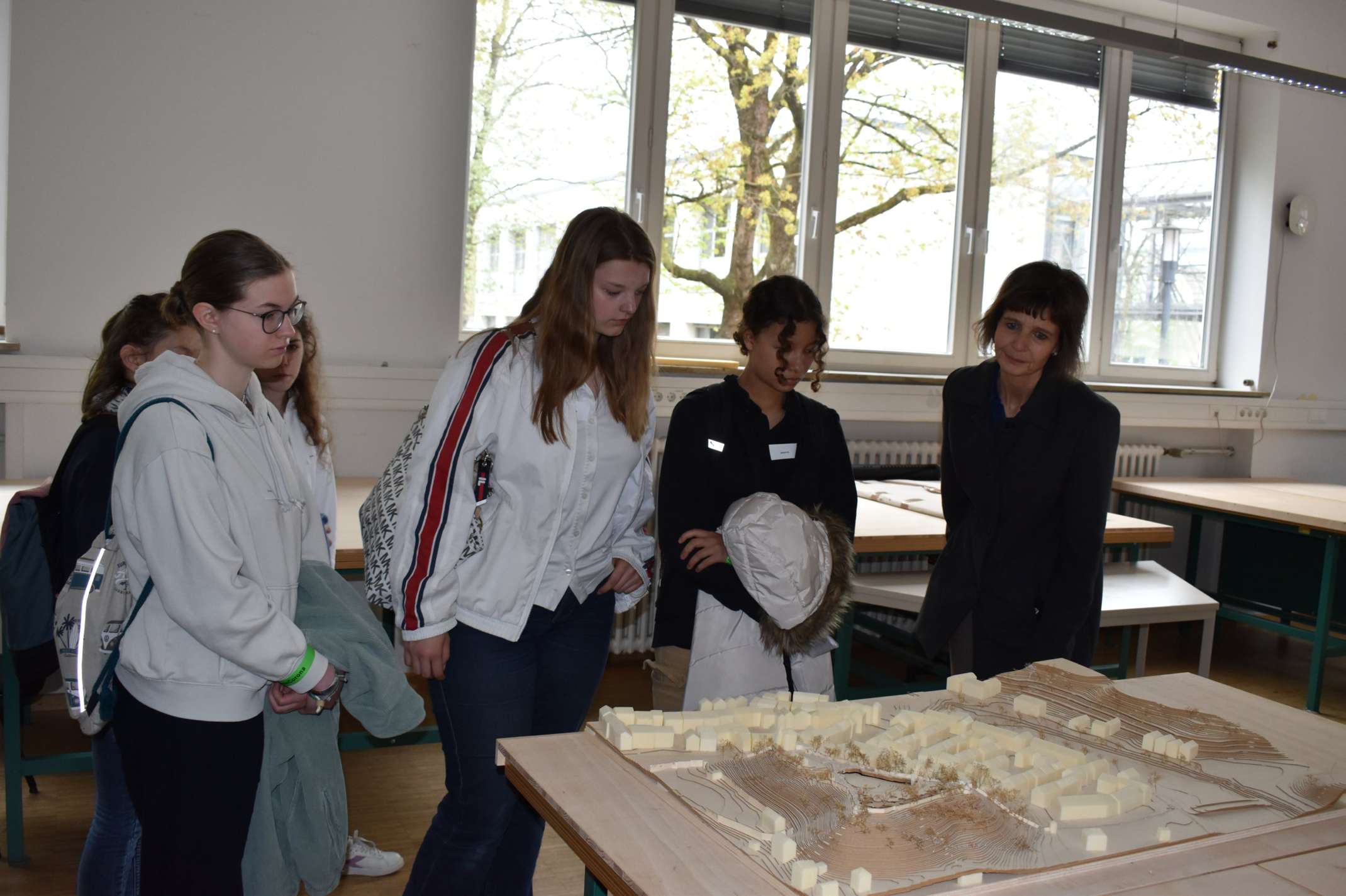 Mädchen mit Robotern