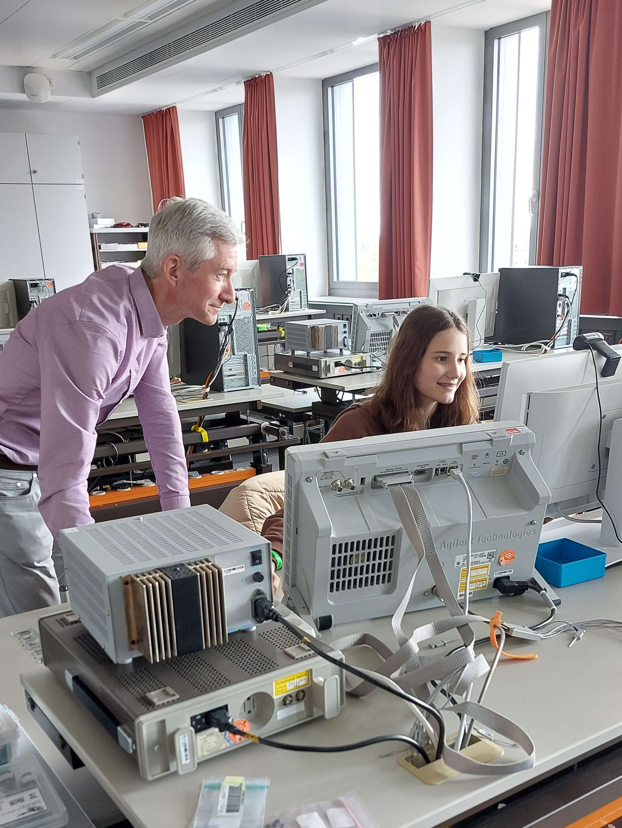 Schülerinnen in der Informatik