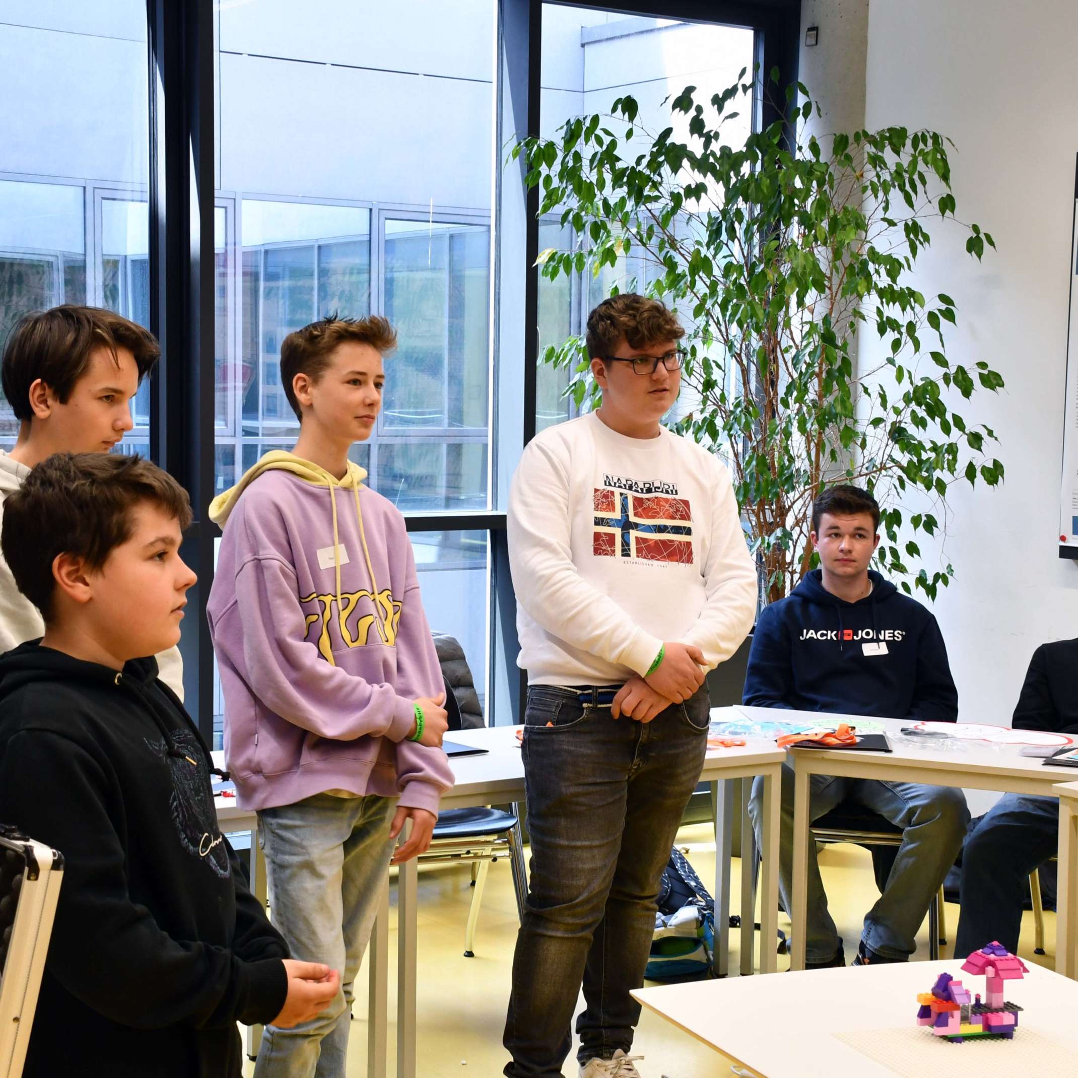 Die Boys-Gruppe im Austausch