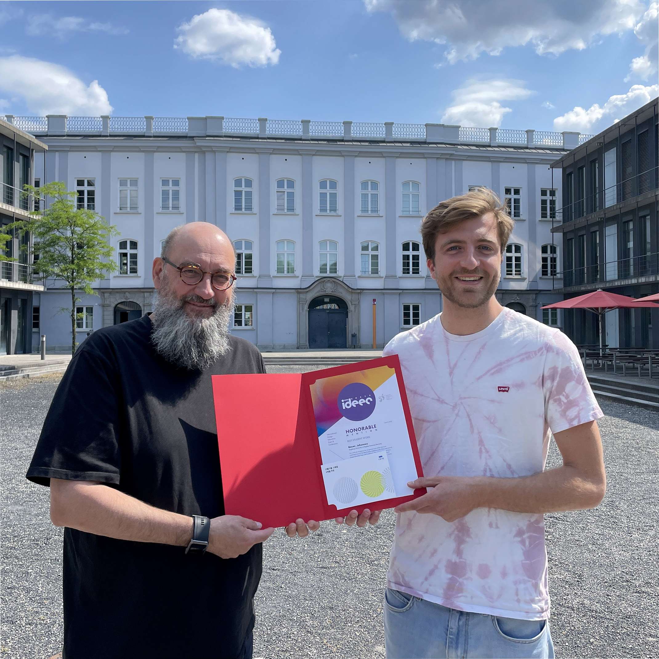 Joannes Bauer (r.) und Prof. Michael Stoll