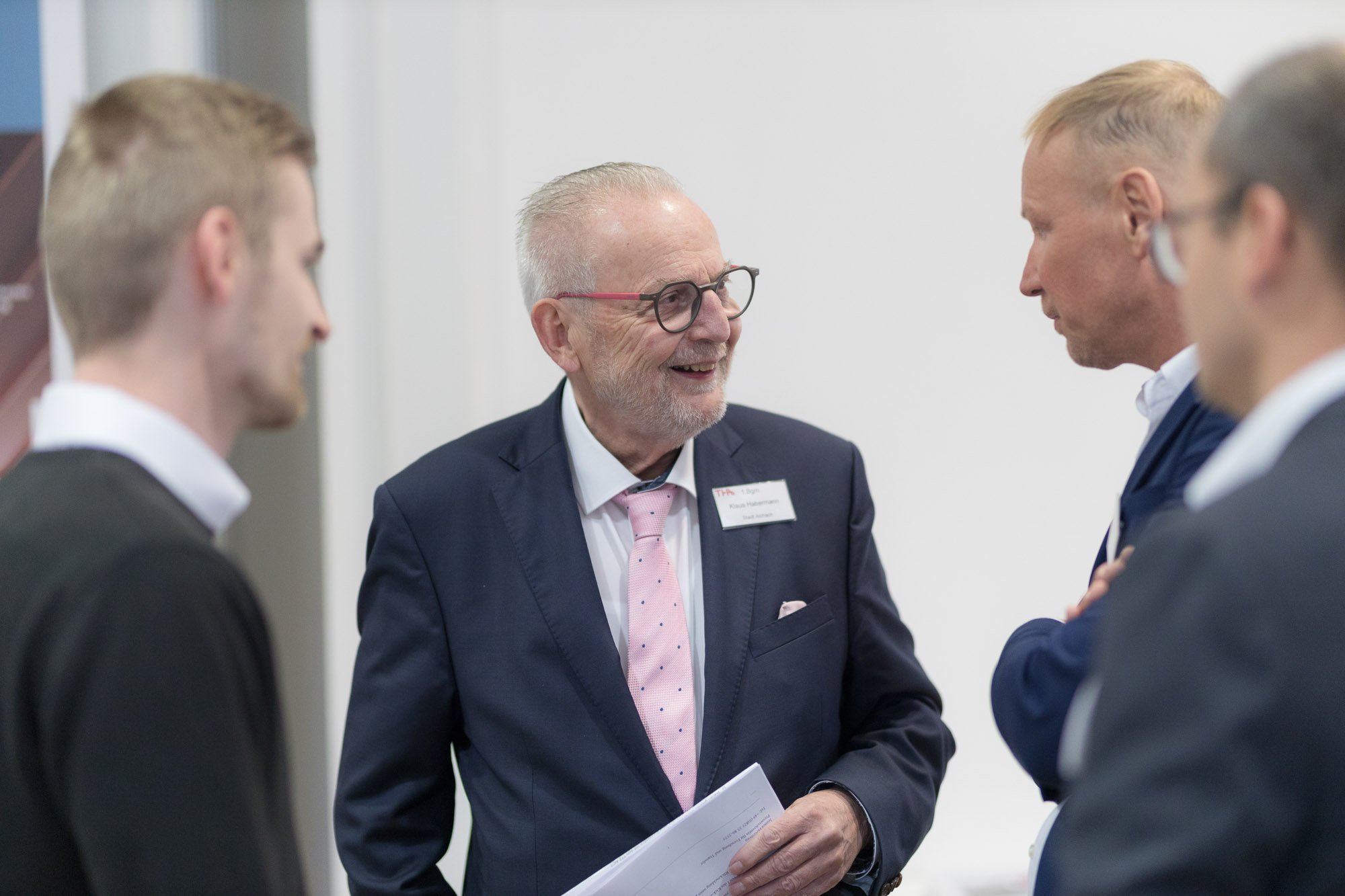 Erster Bürgermeister Klaus Habermann von der Stadt Aichach im Gespräch Erster Bürgermeister Klaus Habermann von der Stadt Aichach im Gespräch