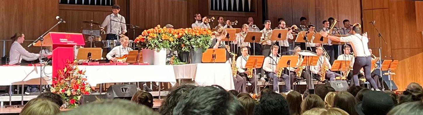 Campus Big Band Augsburg bei der Urkundenverleihung