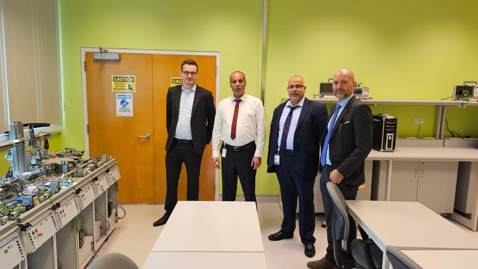 Prof. Dr. Jürgen Lenz an den HCT mit Prof. Dr. Saleh Ahmad, Prof. Dr. Mohanad Alata und Prof. Dr. Dieter W. Joenssen (von links nach rechts) |Foto: Prof. Dr. Najeeb Khan