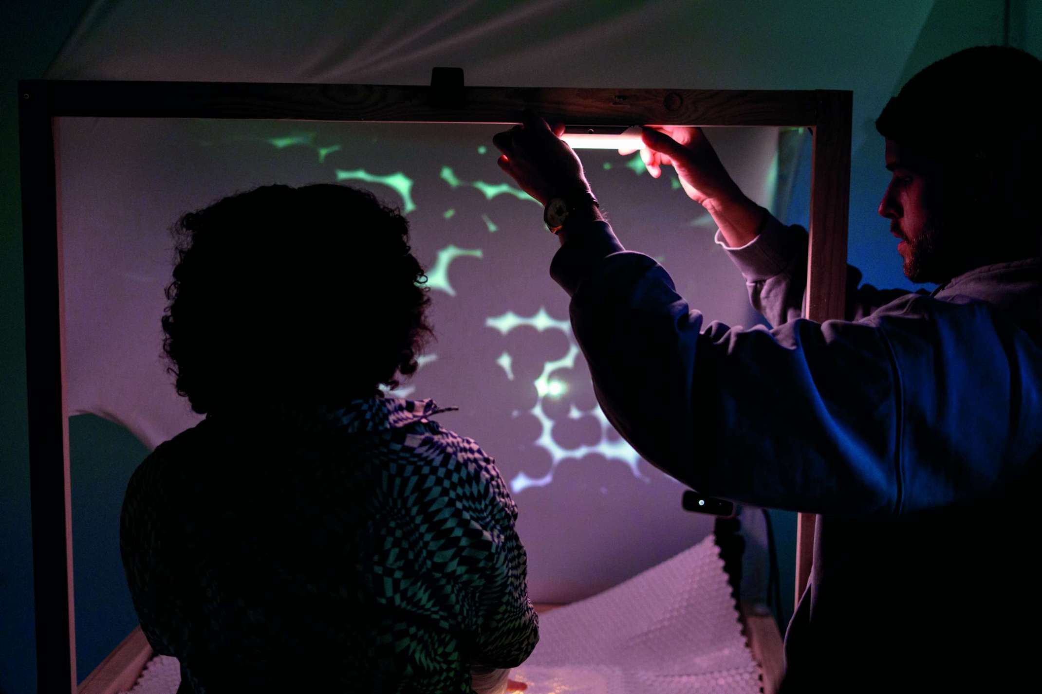 Studierende bei der Arbeit im Kooperationsprojekt Transformative Spaces 