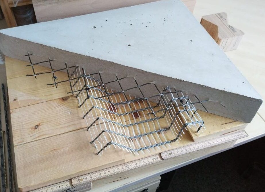 Exponat zur Demonstration der Holz-Beton-Verbundbauweise