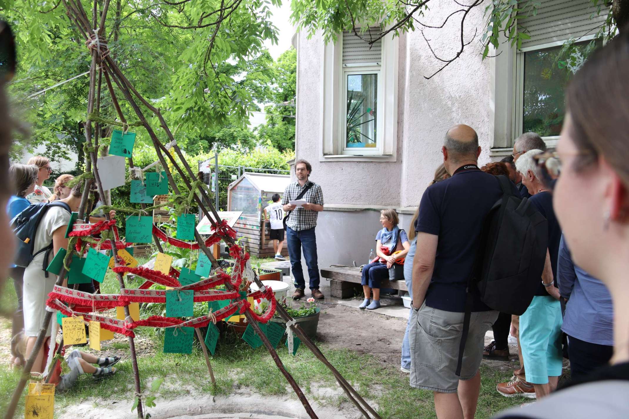 kurze Eröffnungsrede