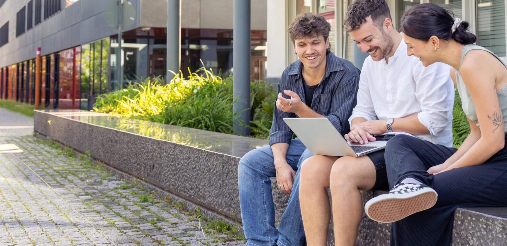 Key Visual Key Visual