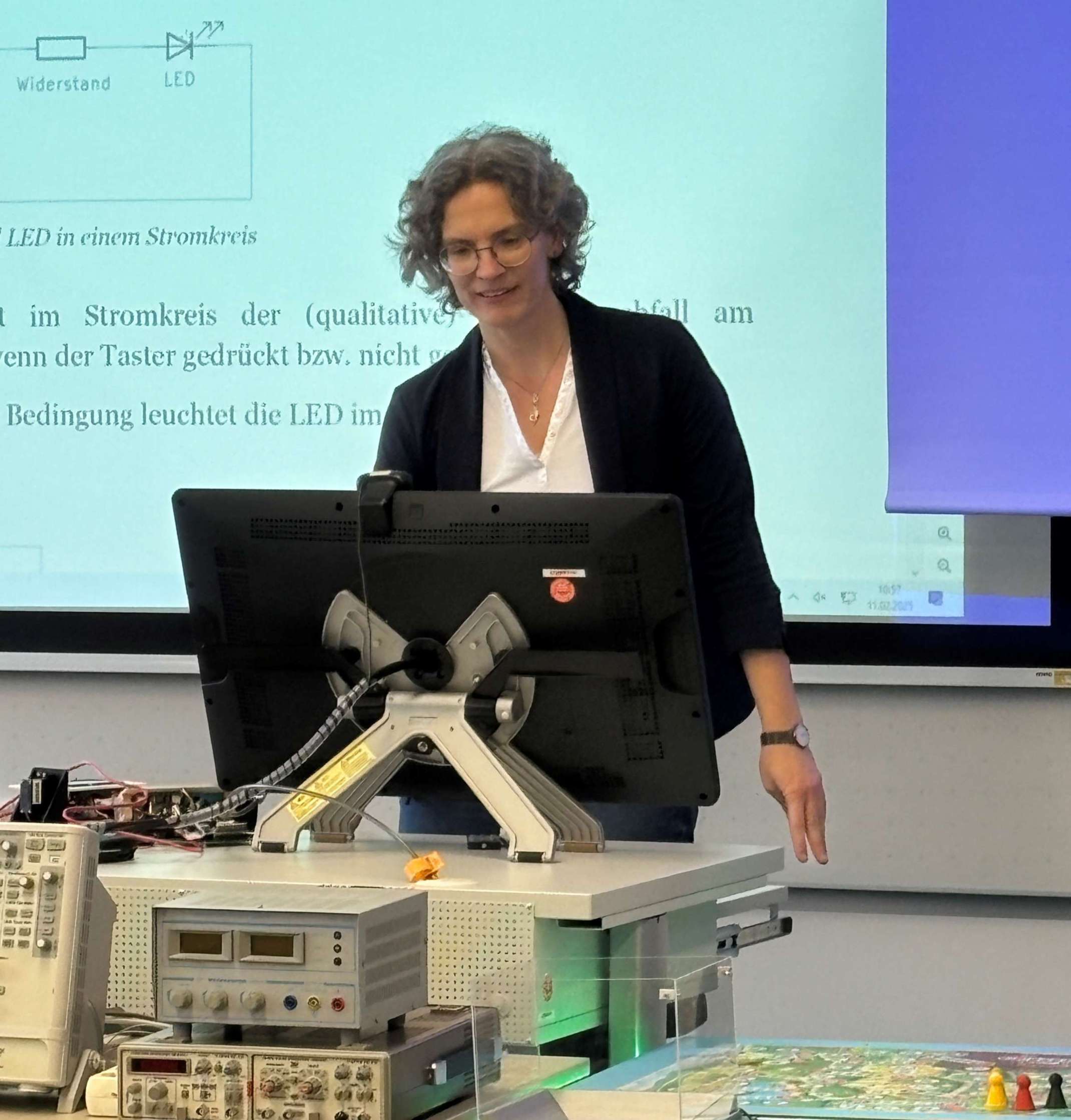 Professorin im Labor