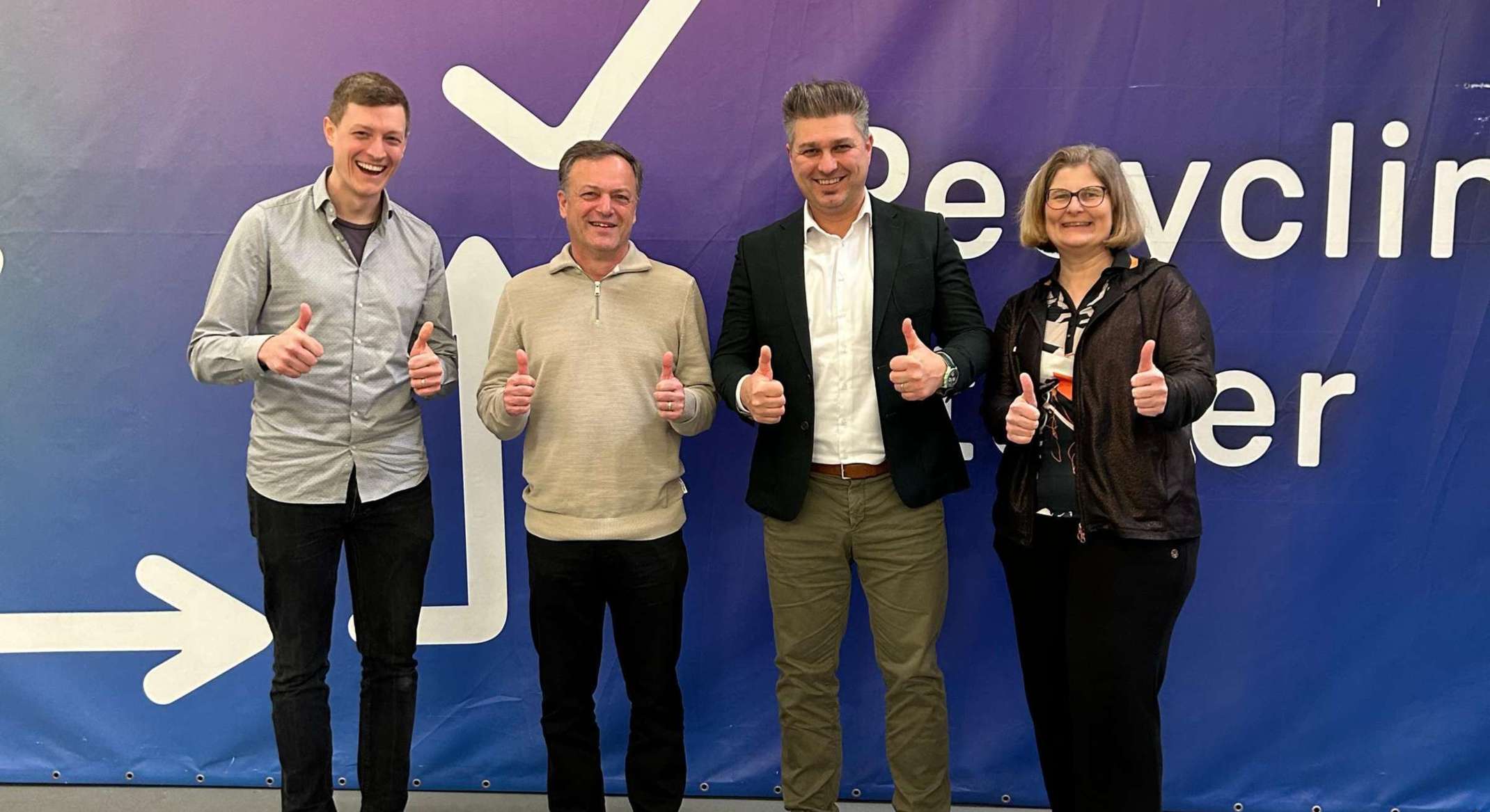 Von links nach rechts: Dr. Georg Stegschuster, Dr. Michael Schiffmann, Petra Hoffmann, Prof. Dr. Mesut Cetin