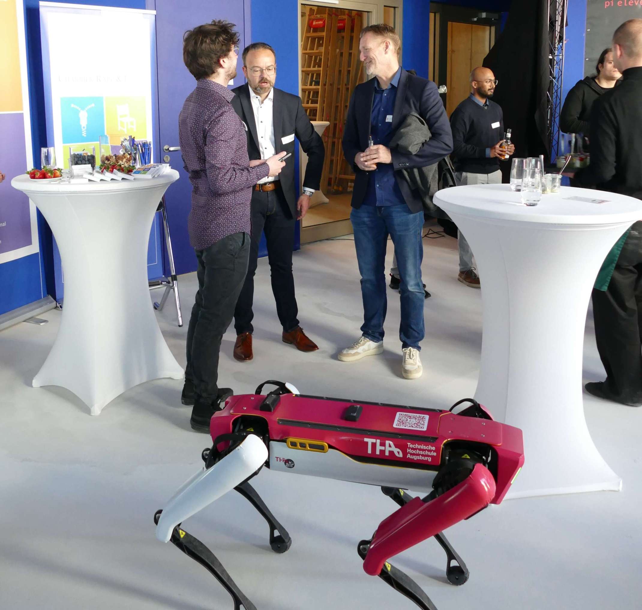 ttk25: Vor Ort war auch der Roboterhund der THA