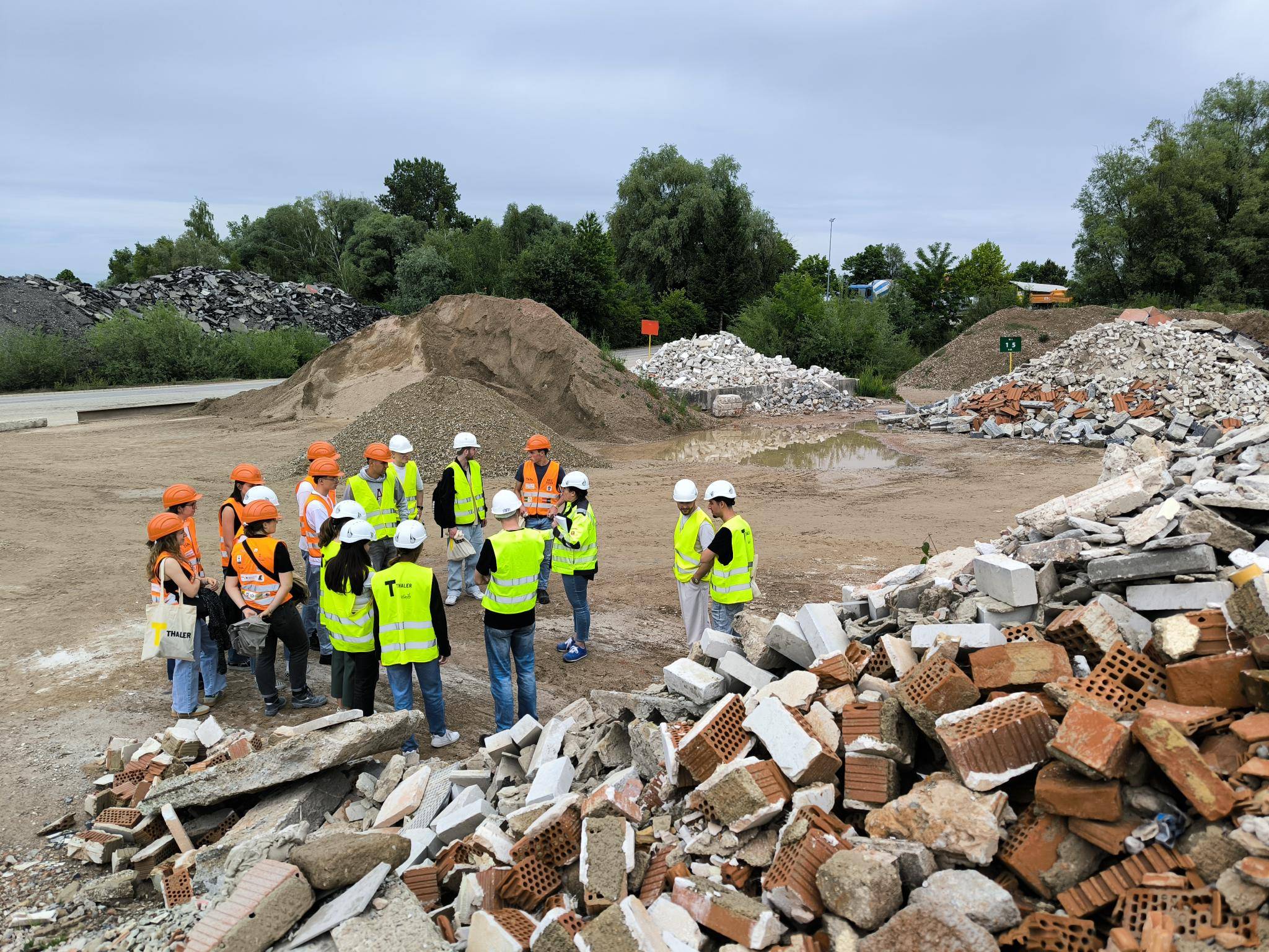 Studierende auf Rundgang