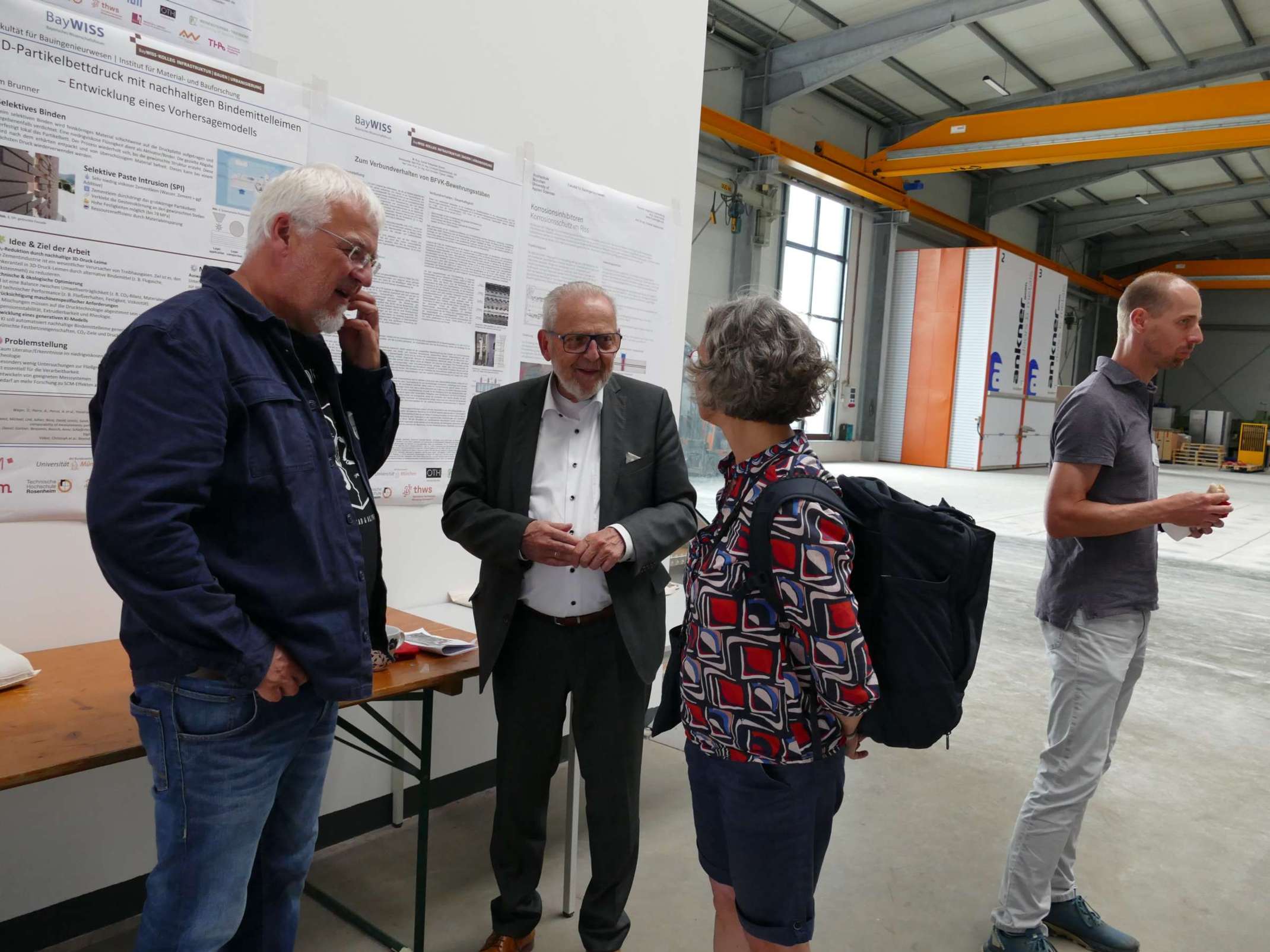7. Netzwerktreffen des BayWISS-Kollegs IBU: (v.l.) Thomas Wörle, Wirtschaftsreferent, Erster Bürgermeister der Stadt Aichach Klaus Habermann, Prof. Dr.-Ing. Elisabeth Krön, THA