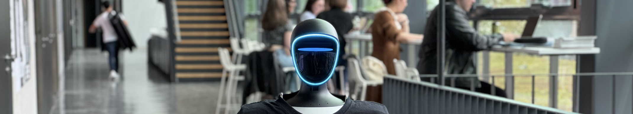 Humanoider G1-Roboter am THA-Campus Humanoider G1-Roboter am THA-Campus