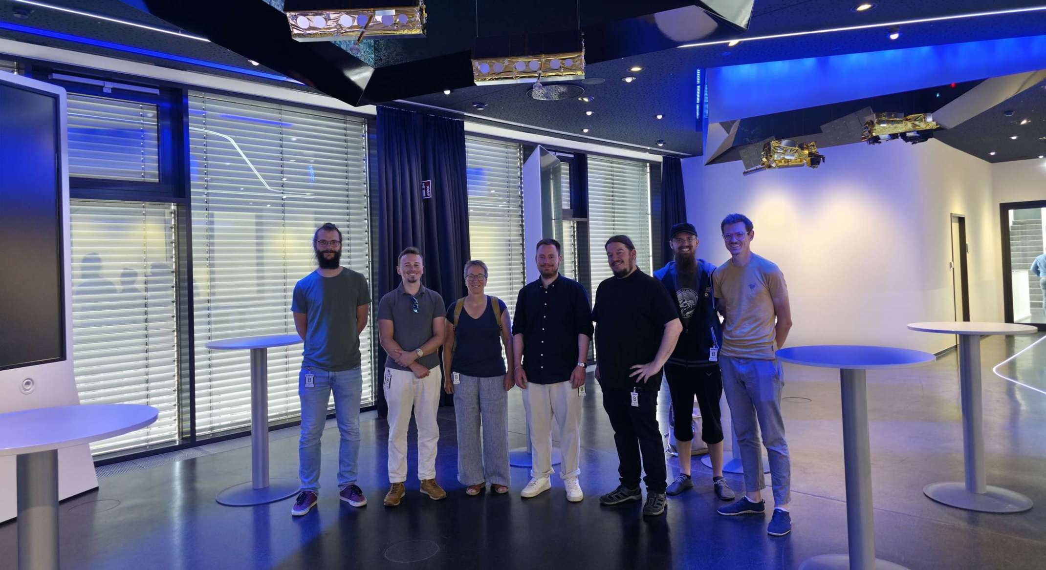 Mitarbeitende von THA_innos beim Besuch von Airbus Defence and Space in Friedrichshafen