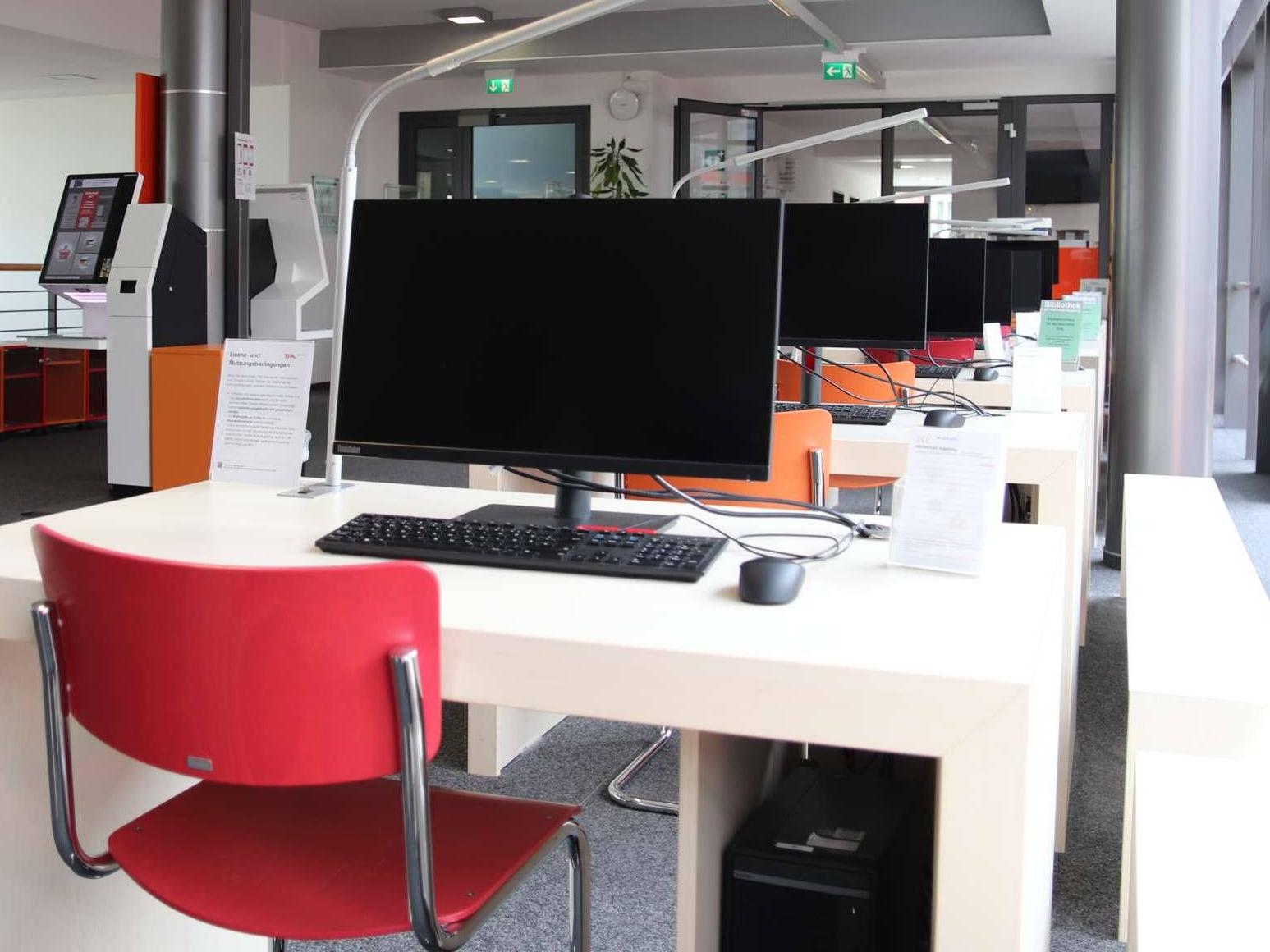PCs in der Bibliothek