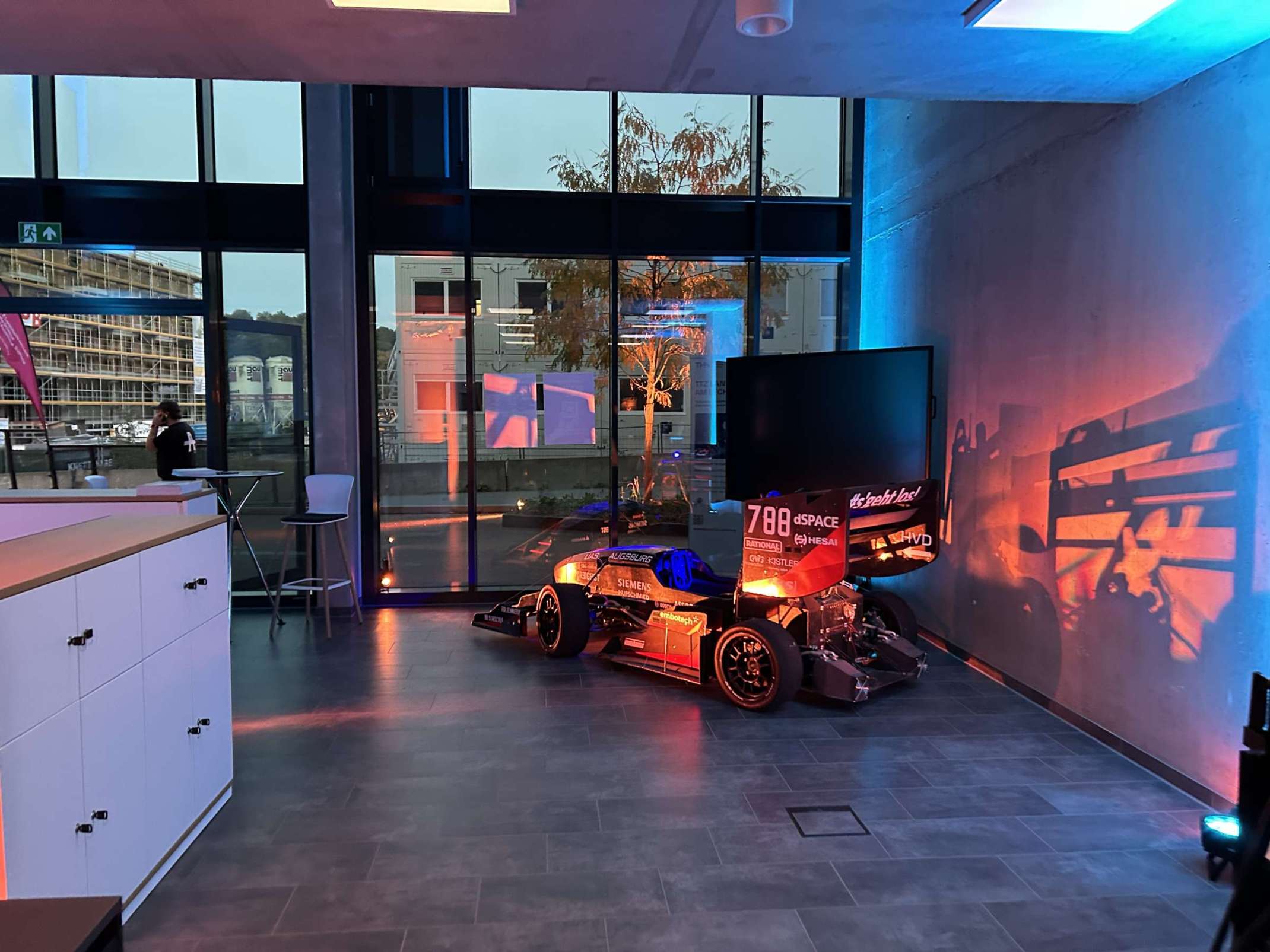 Lange Kunstnacht 2025: Rennwagen. Bild: Julian Stähler