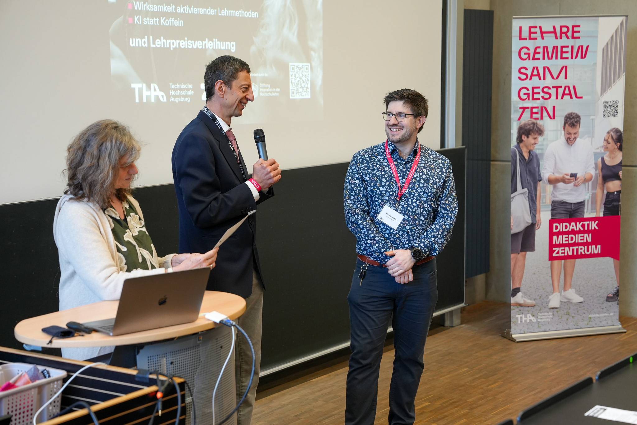 Verleihung des Lehrpreises durch Prof. Dr. László Kovács