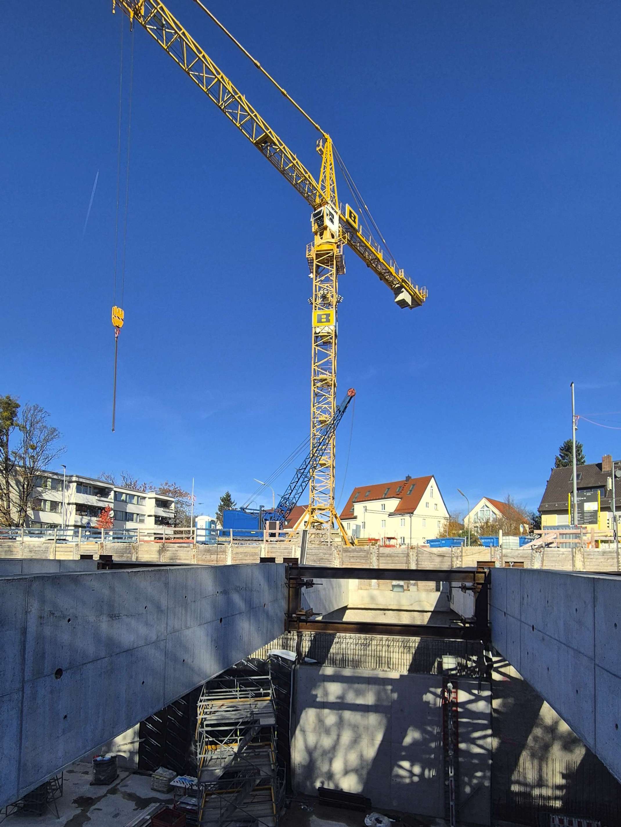 Kran auf Baustelle