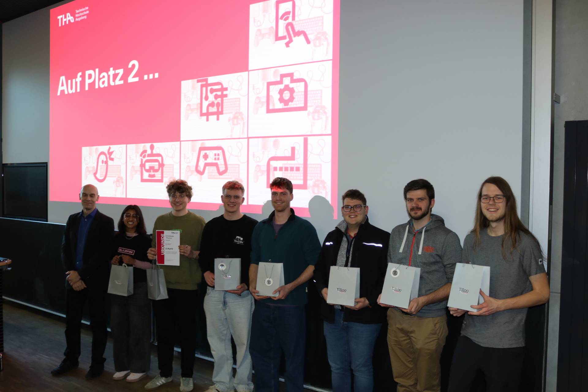 Platz 2 Team PicoNut