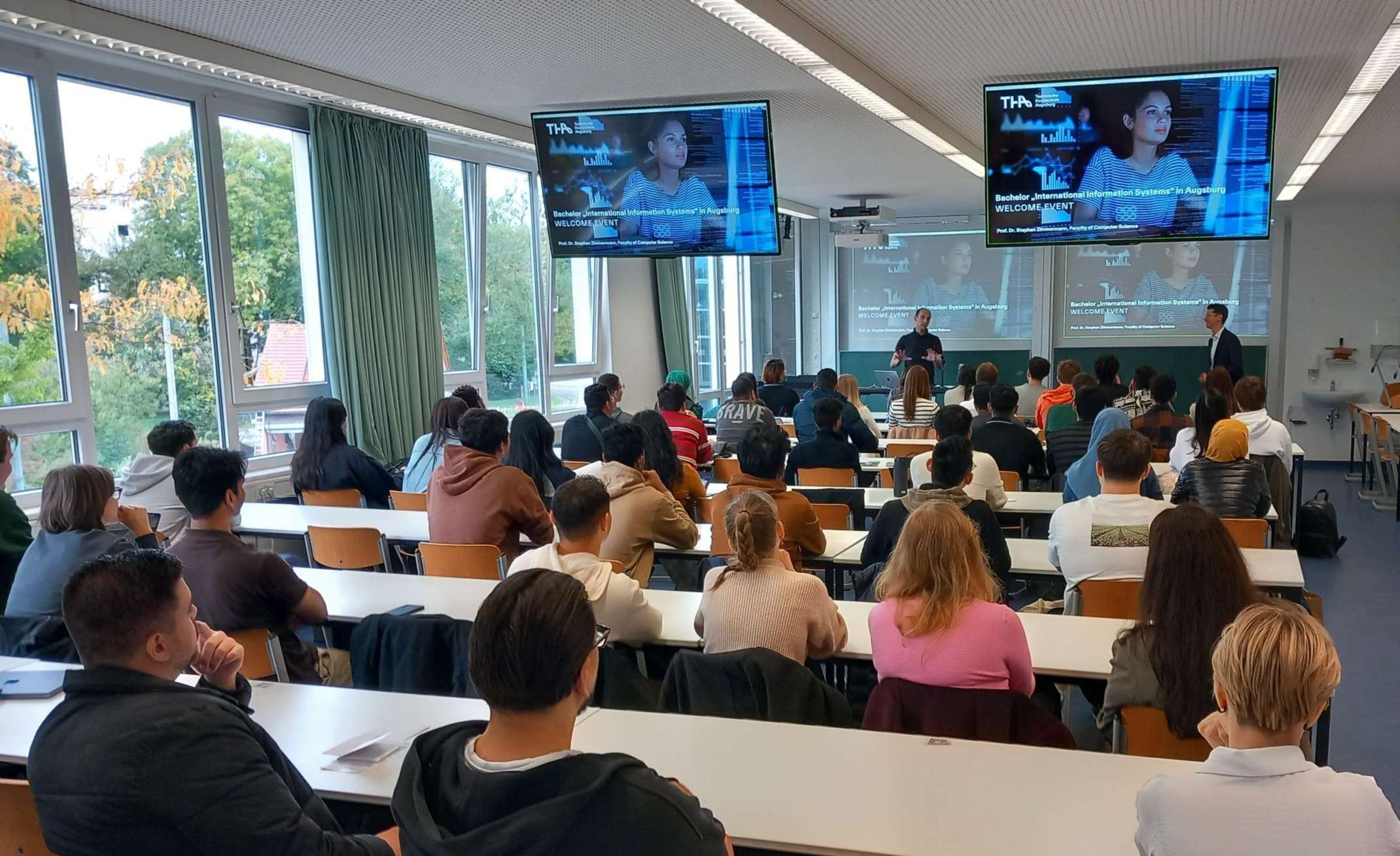 Studierende der Fakultät für Informatik Studierende der Fakultät für Informatik