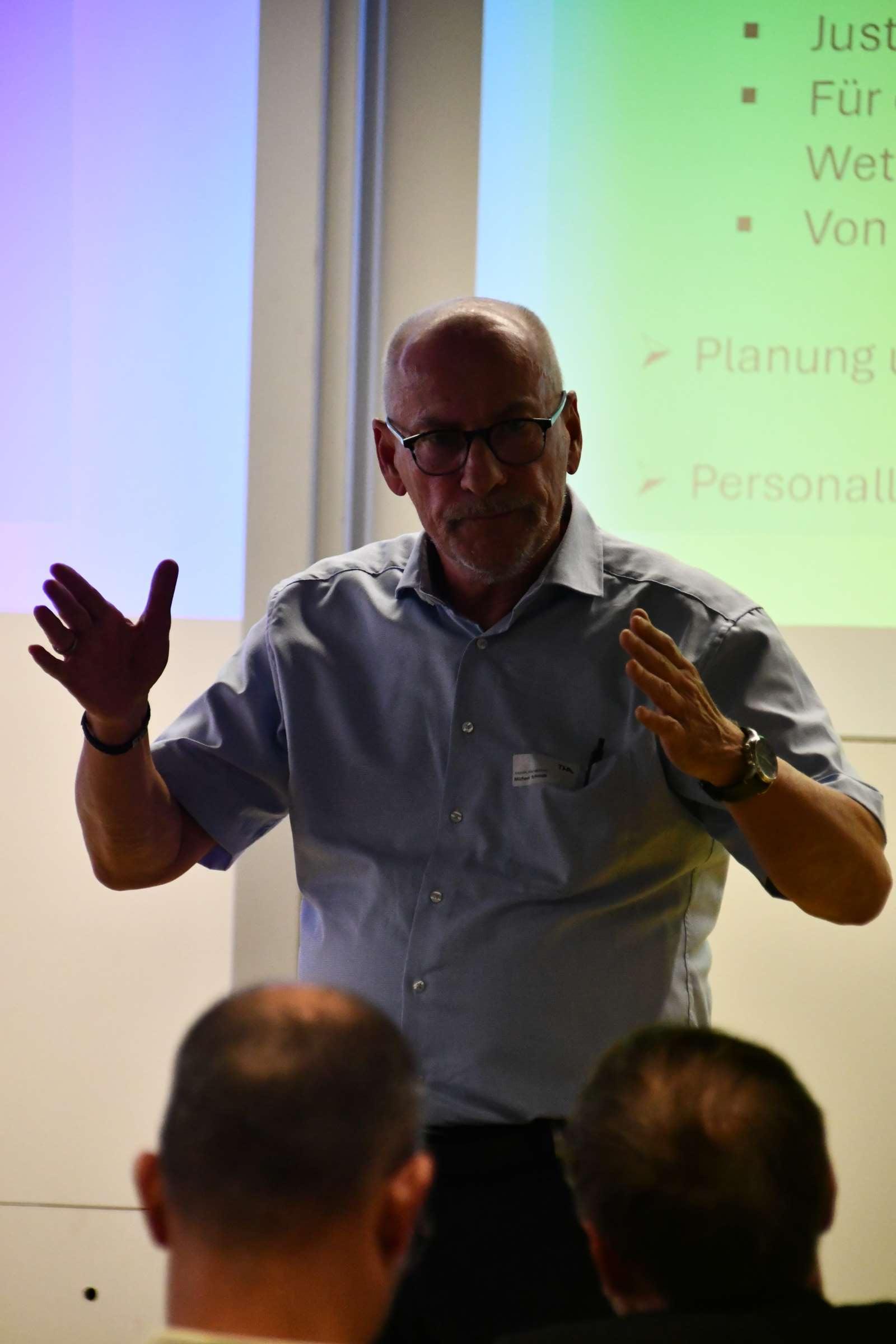 Michael Schmidt zu den Highlights aus 20 Jahren Berufspraxis Michael Schmidt zu den Highlights aus 20 Jahren Berufspraxis